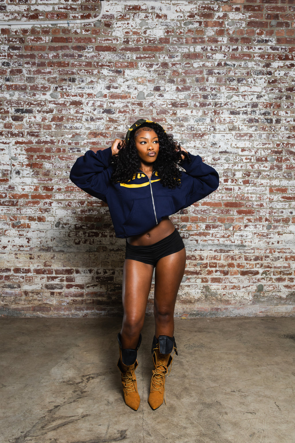 VGSMUV ZIP UP HOODIE