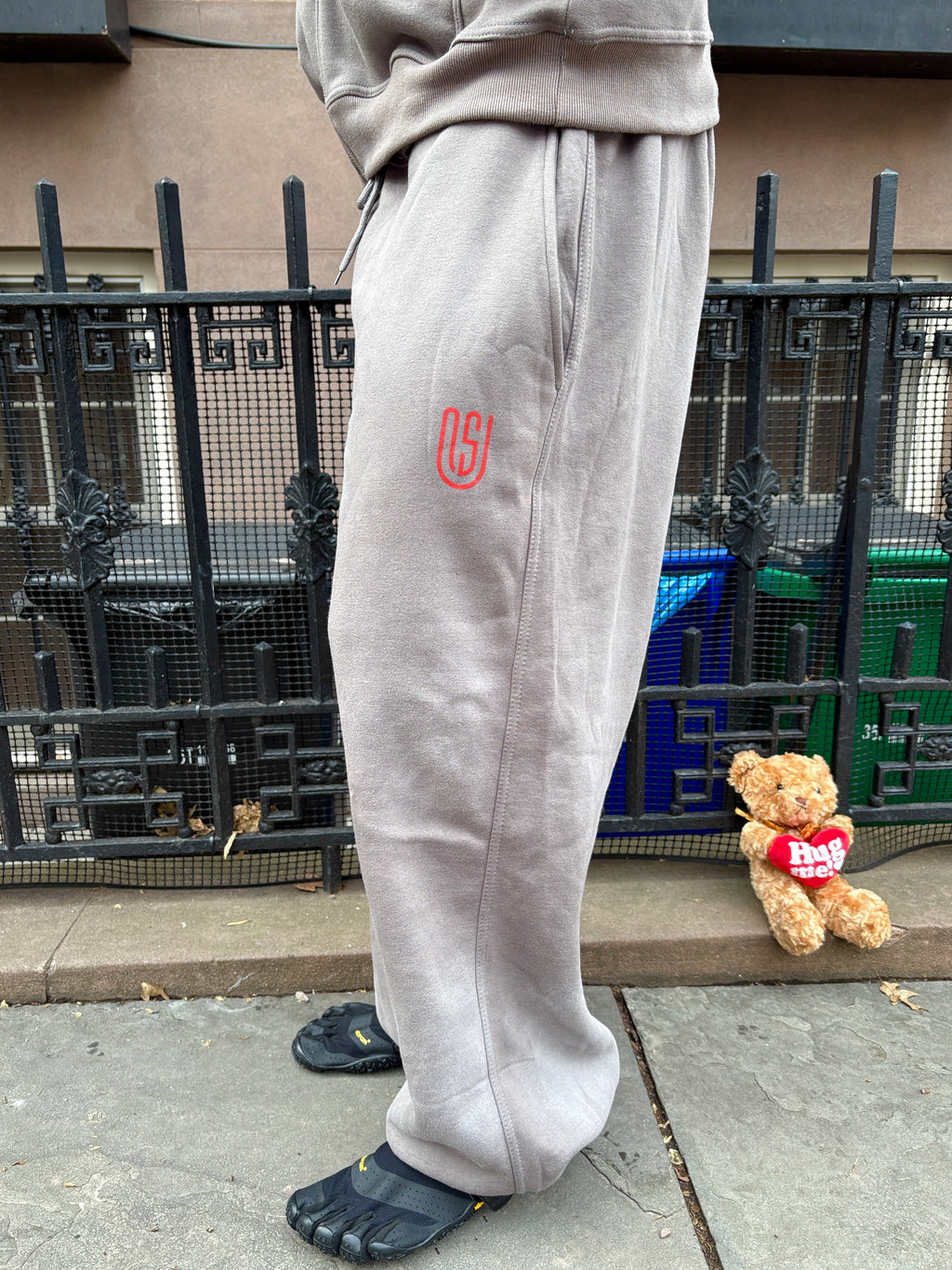CKSMUV SWEATPANTS