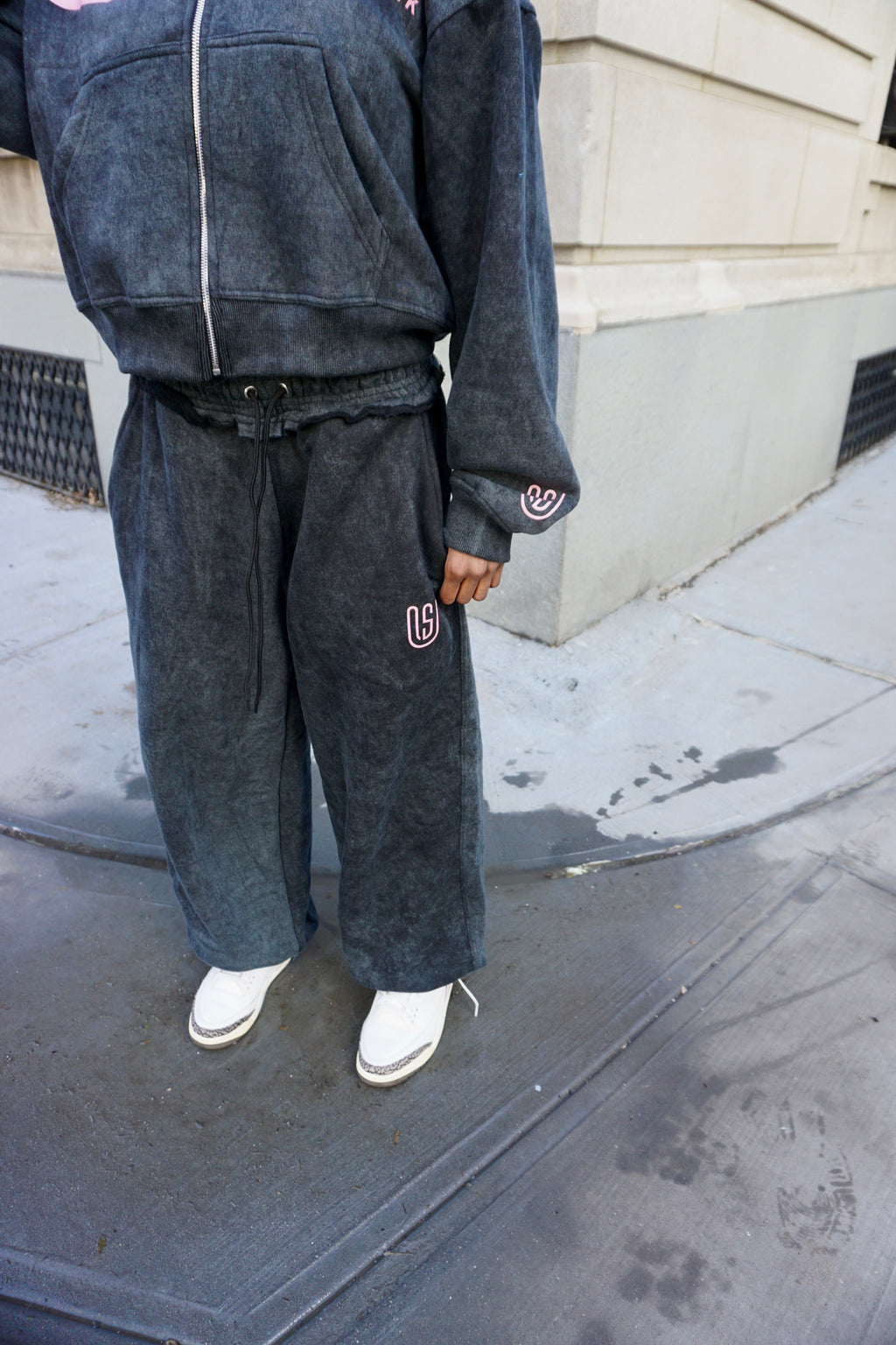 MKSMUV SWEATPANTS