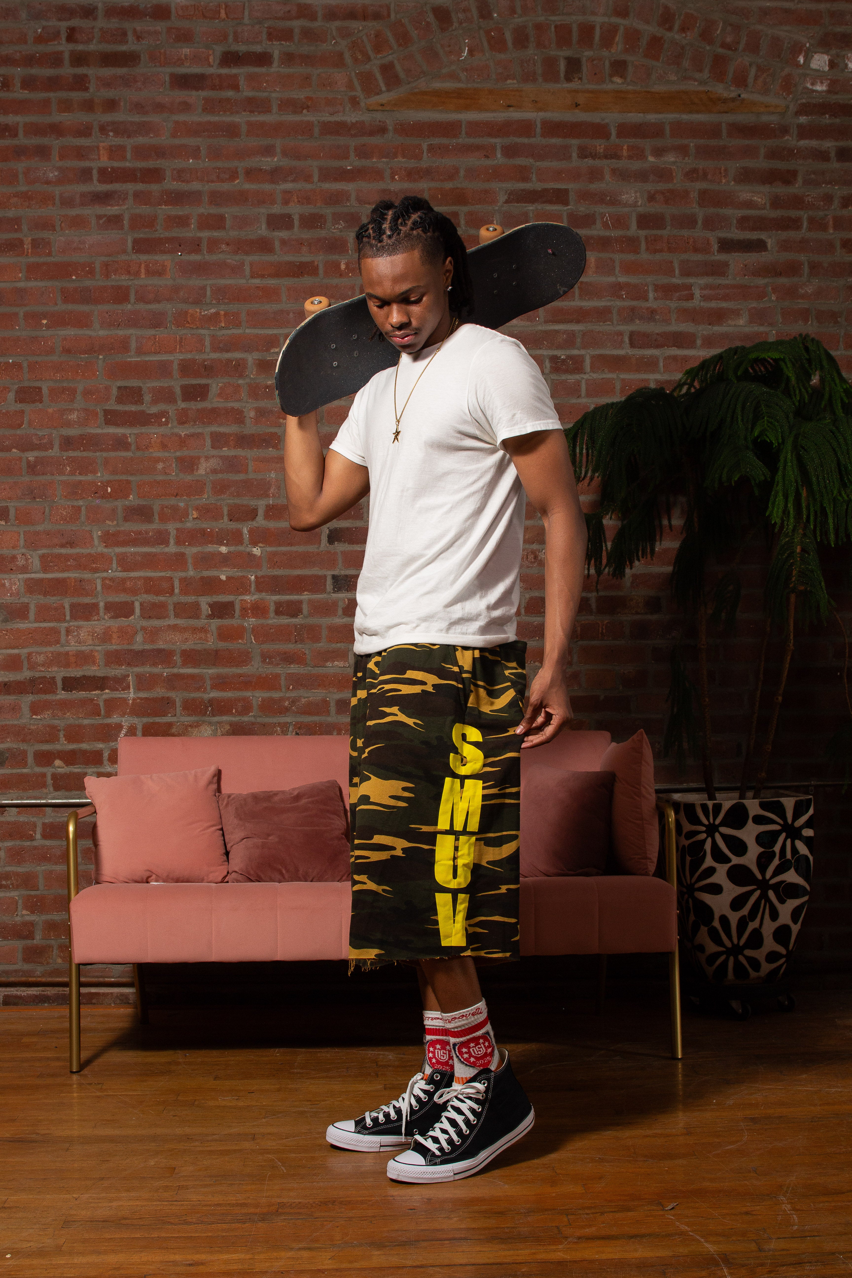 SMUV GOLDEN CAMO SWEATSHORTS