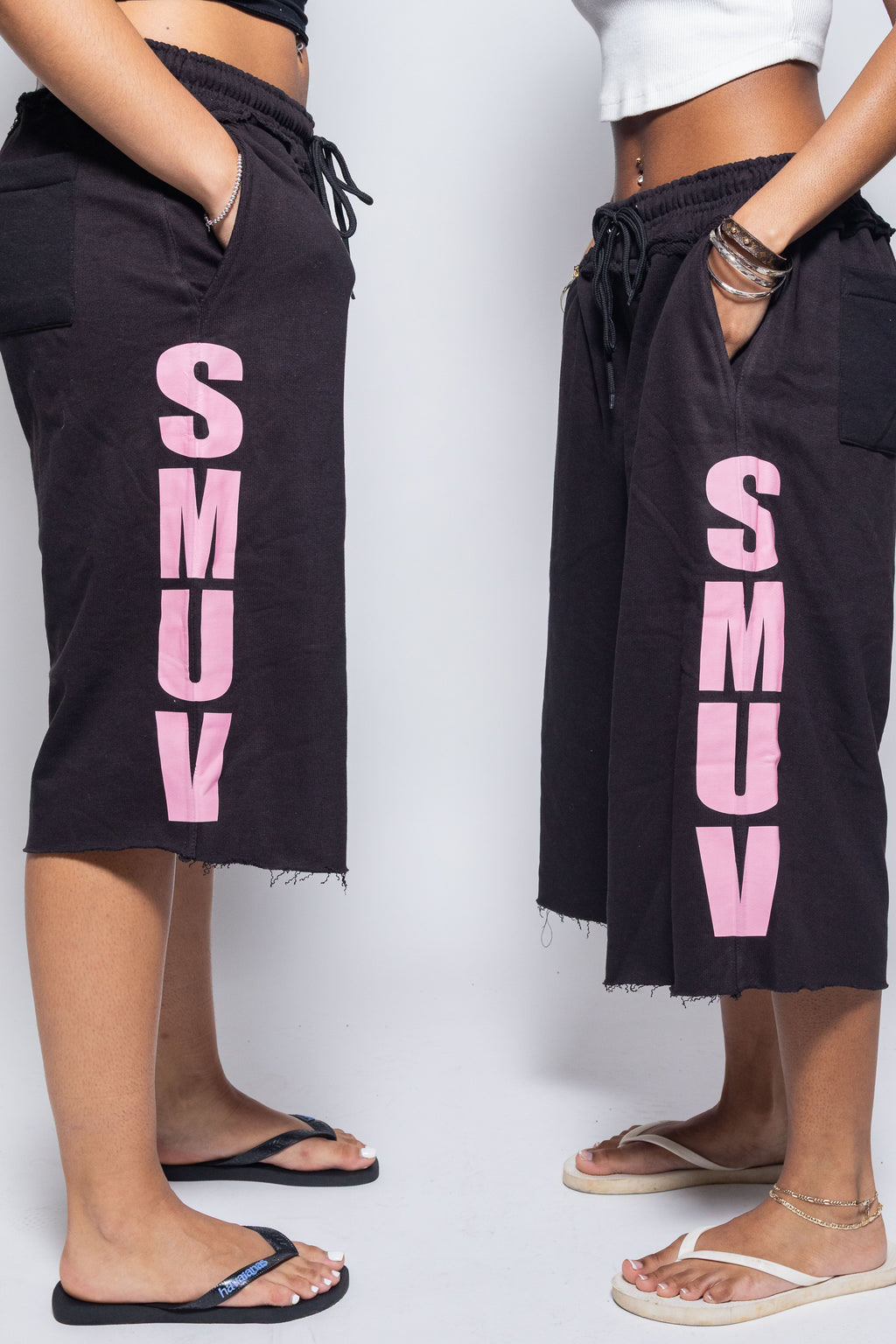 SMUV MIDNIGHT KISS SWEATSHORTS