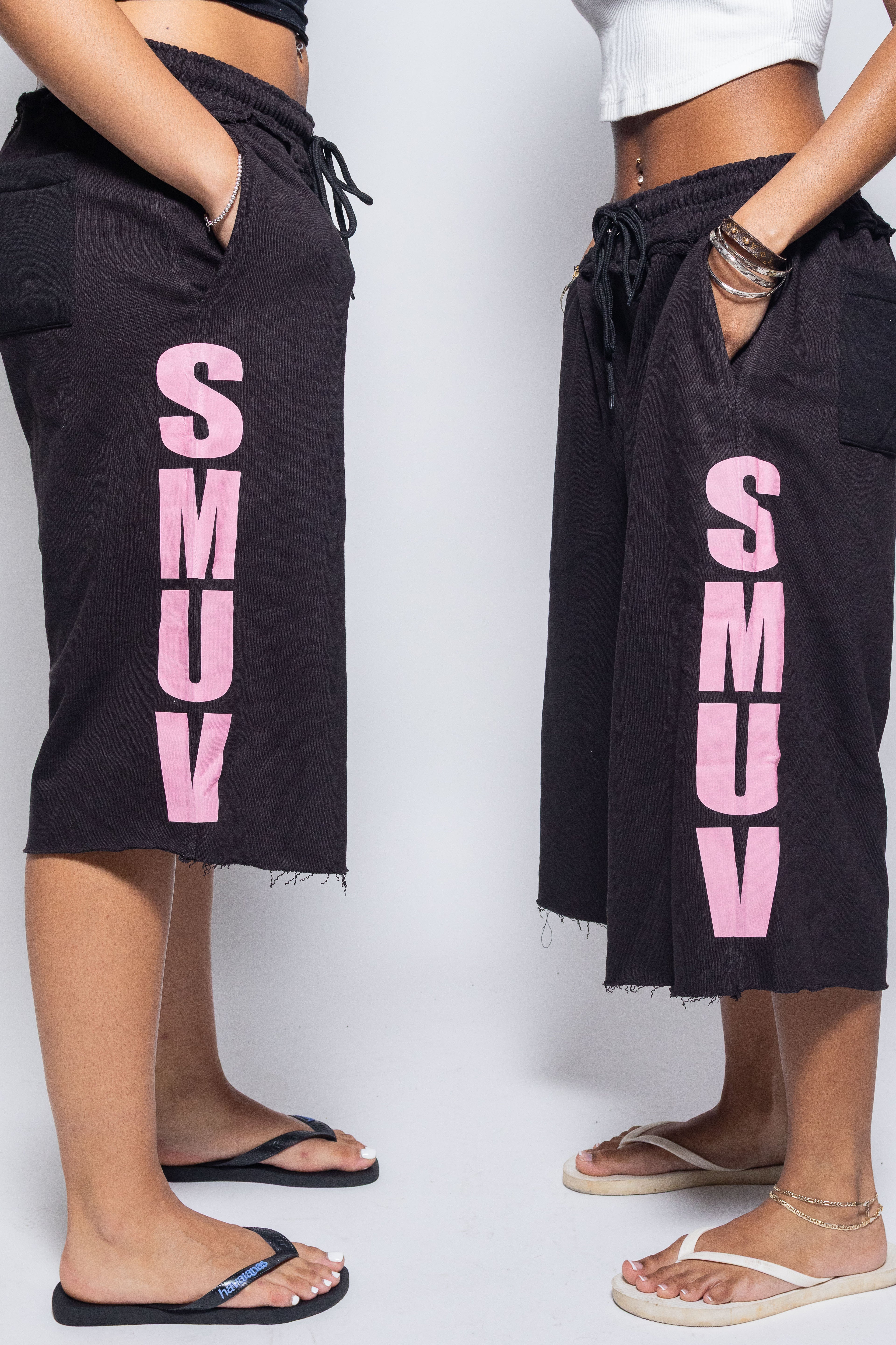 SMUV MIDNIGHT KISS SWEATSHORTS