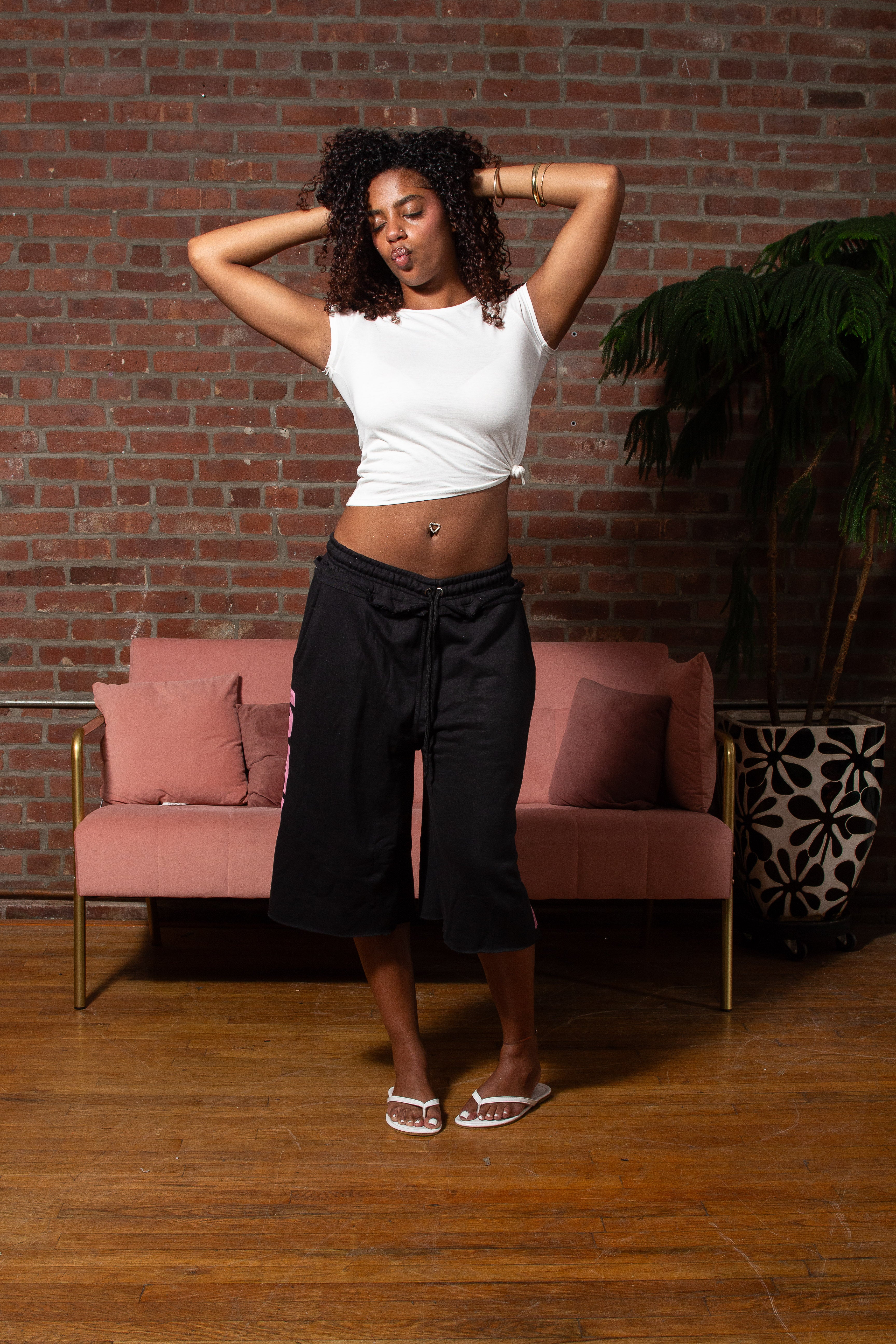 SMUV MIDNIGHT KISS SWEATSHORTS