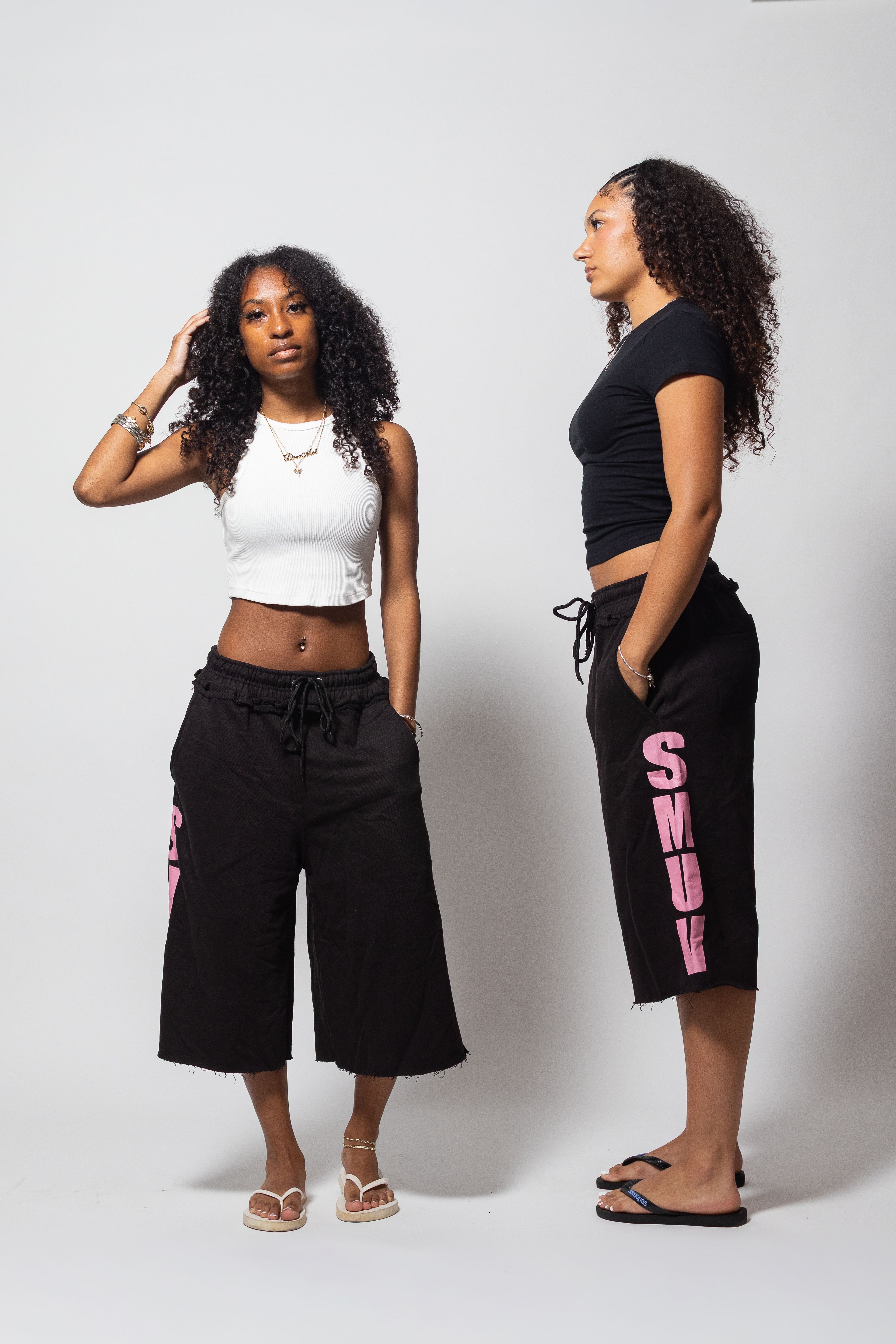 SMUV MIDNIGHT KISS SWEATSHORTS