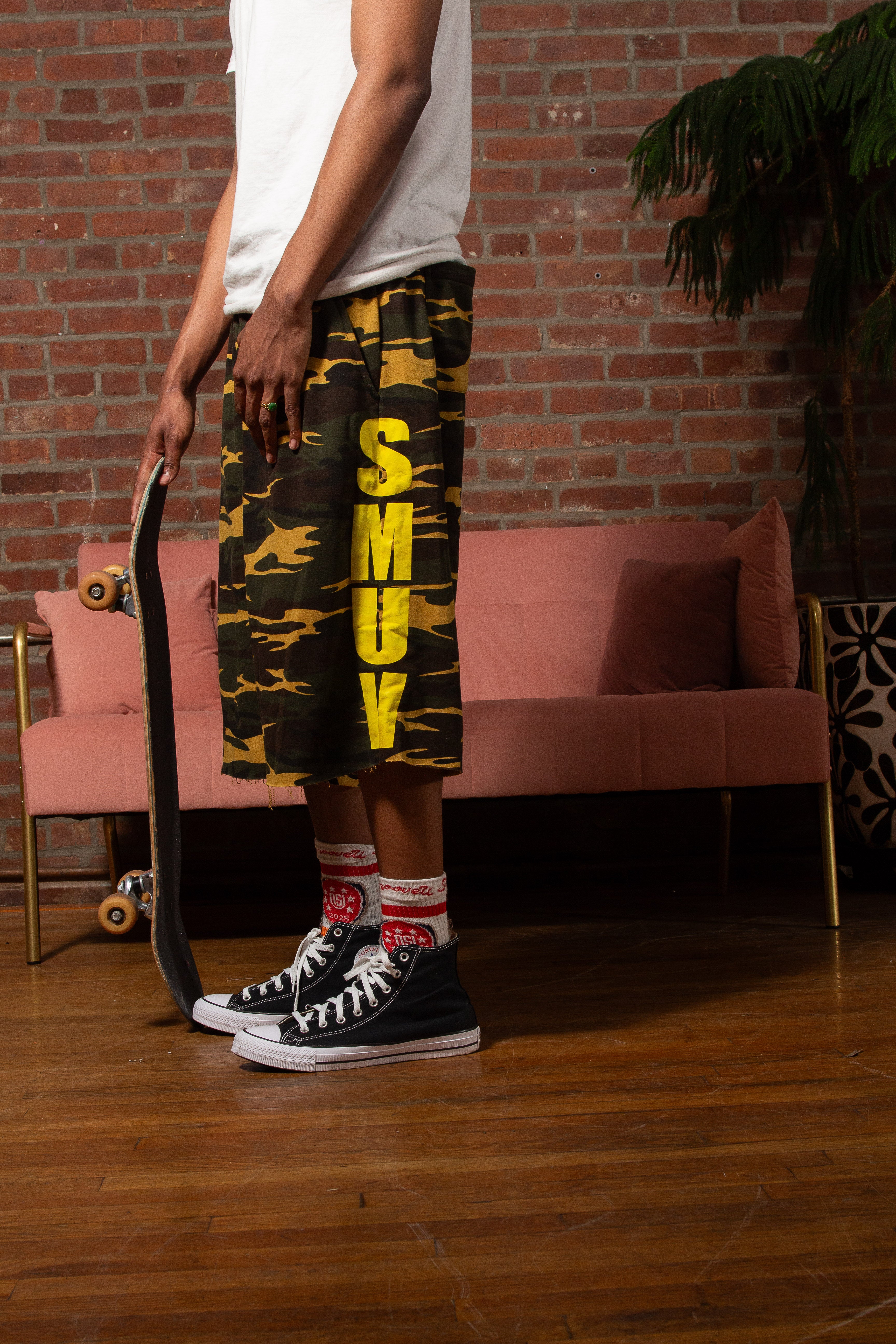 SMUV GOLDEN CAMO SWEATSHORTS